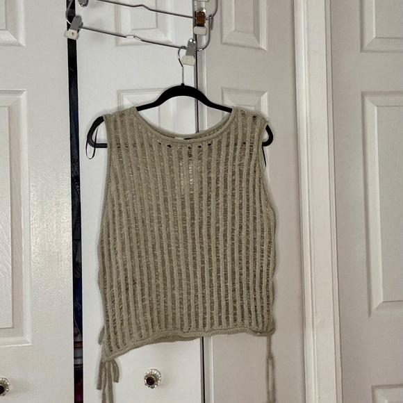 NWT H&M Ladder Stitch Sleeveless Top - Picture 5 of 5